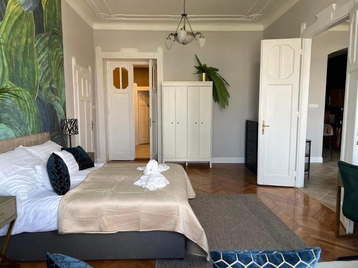 Orangehomes Panthera Luxury Apartment Budapest Ngoại thất bức ảnh