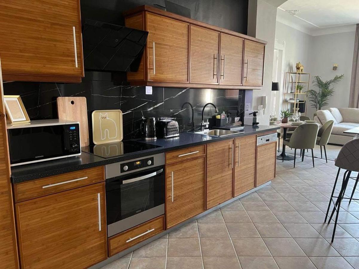 Orangehomes Panthera Luxury Apartment Budapest Ngoại thất bức ảnh